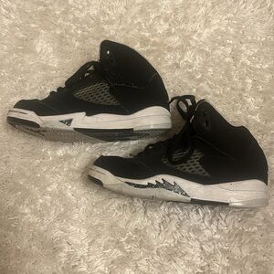 Nike Air Jordan 5 V Retro Moonlight Oreo Black - Kids Size 13 c- 440889-011